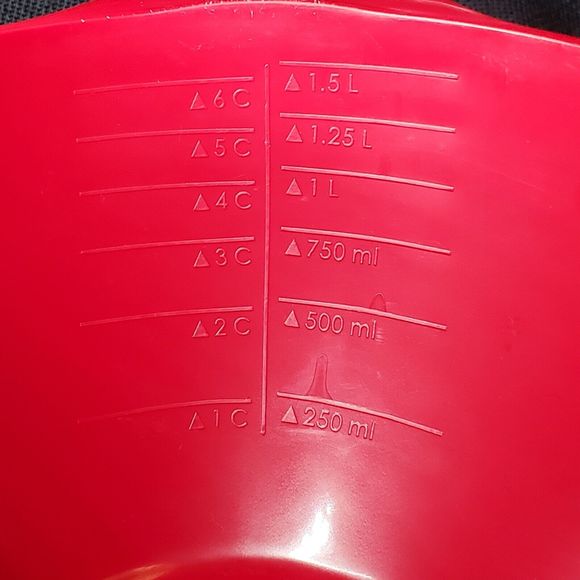 Randy Kaas POURfect Measuring Bowls Red Lot of 6 Handles Mixing Non Skid Bottom - Picture 8 of 15